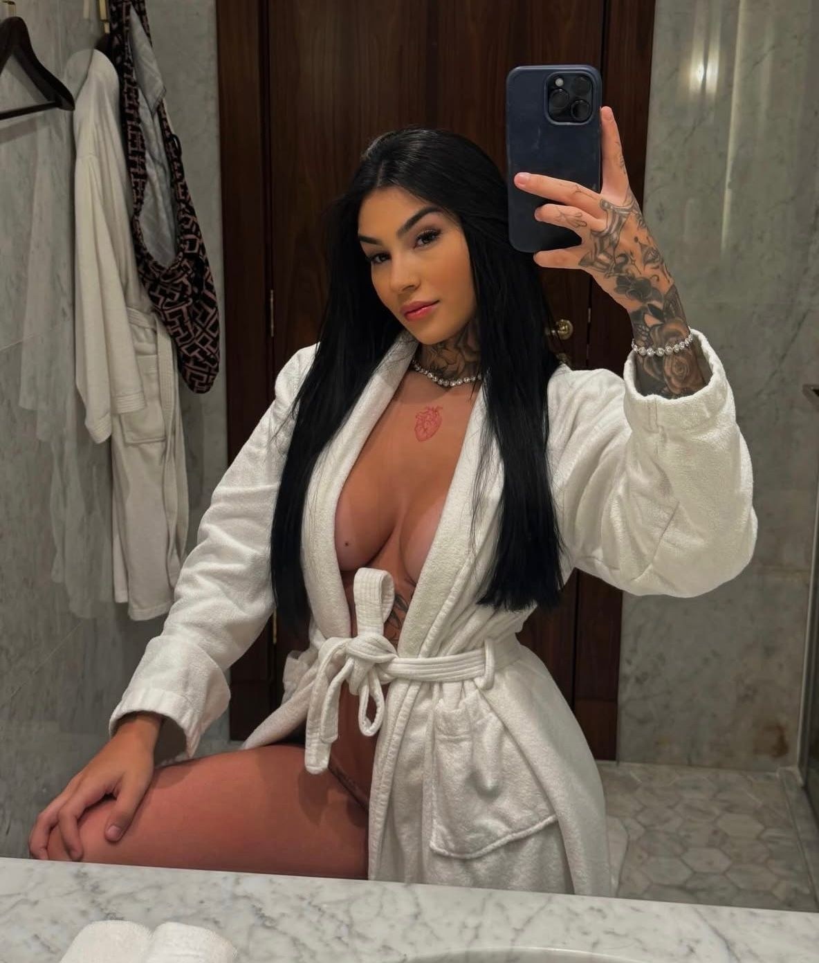 DUDA BEST SERVICES GFE AND PARTY