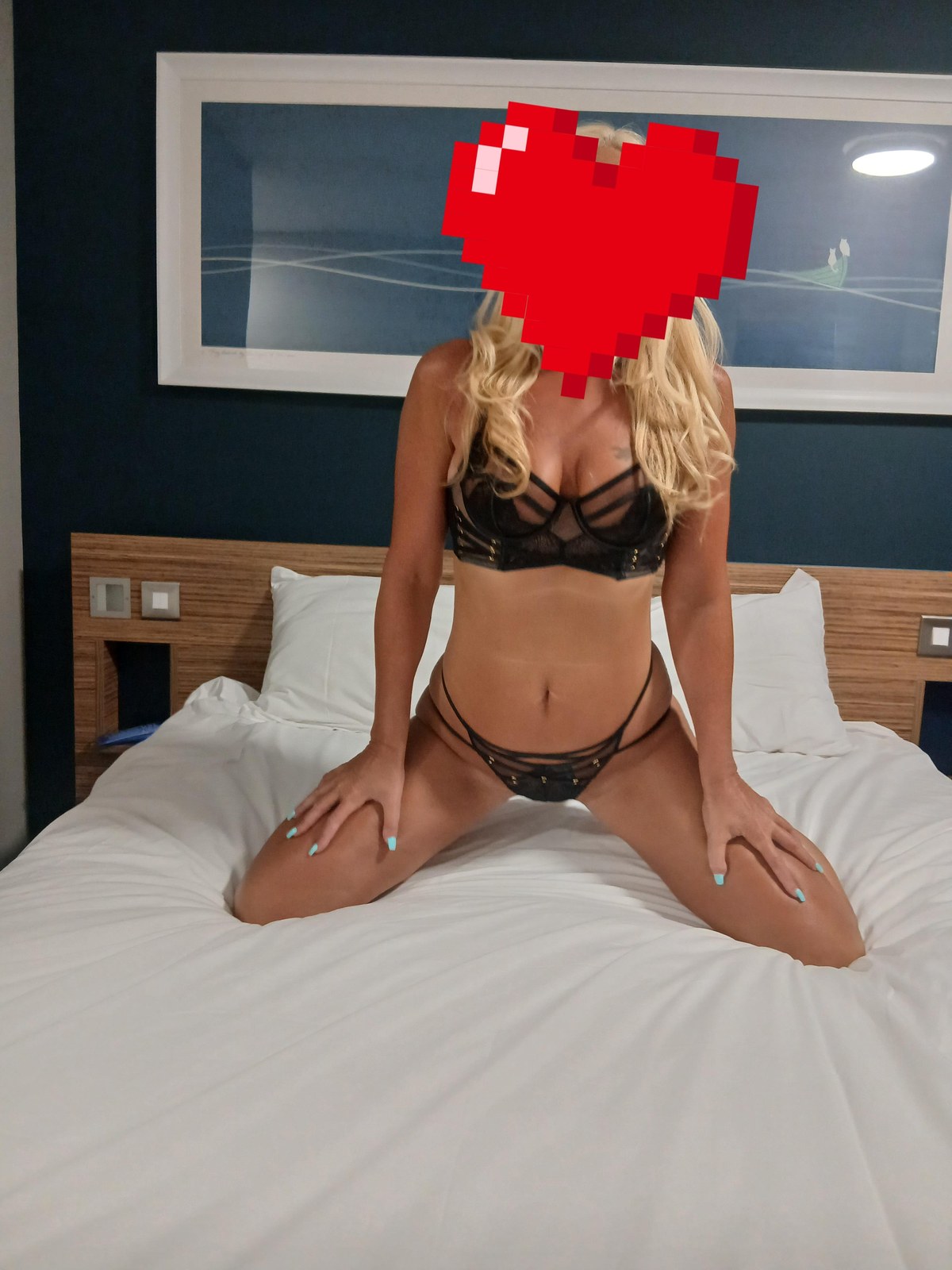 sexyleah1201x